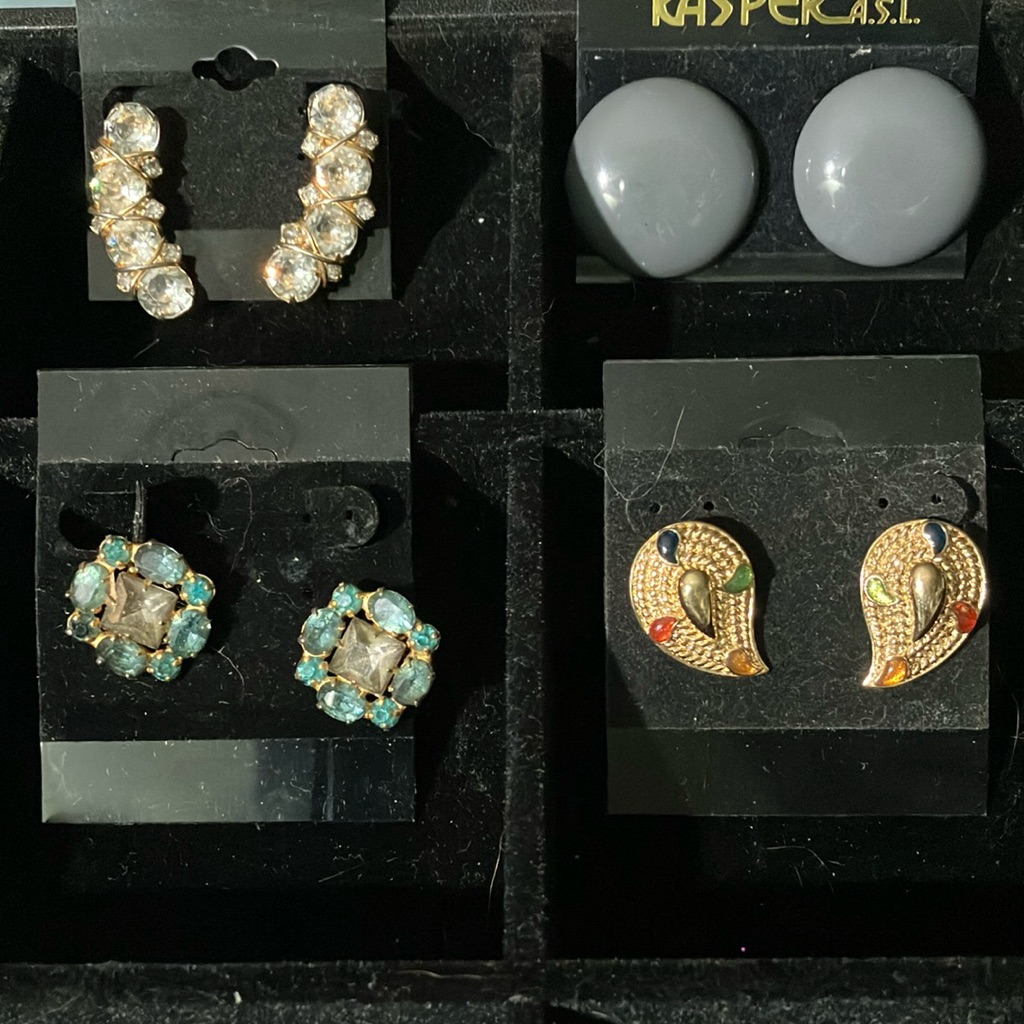 Vintage Clip Lot Of 4 Elegant Aqua Marine Stones Screw Back 1930 Eara